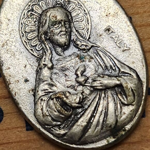 Vintage Mother Mary Baby Jesus/Sacred Heart Keepsake Metal Italy - Picture 2 of 6